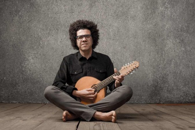 Hamilton de Holanda se apresenta com a Orquestra Filarm&ocirc;nica de Bras&iacute;lia -  (crédito: Rafa&ecirc; Silva)