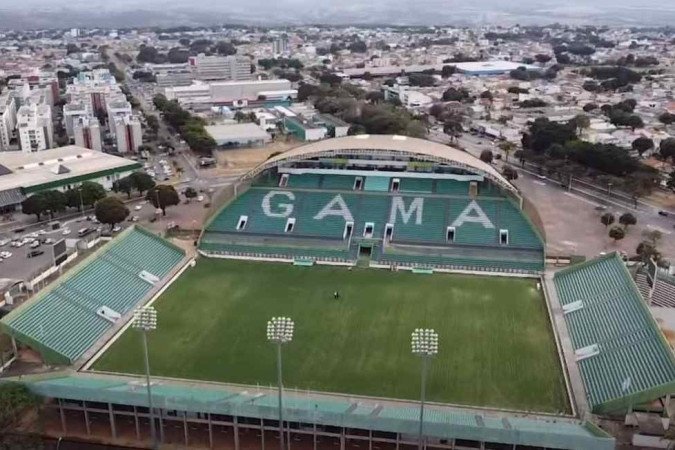 Sem jogos desde o início de 2021, o Bezerrão é cotado como destino para partidas da Série A neste segundo semestre - (crédito: TV Gamão/Youtube) Sem jogos desde o início de 2021, o Bezerrão é cotado como destino para partidas da Série A neste segundo semestre - (crédito: TV Gamão/Youtube)