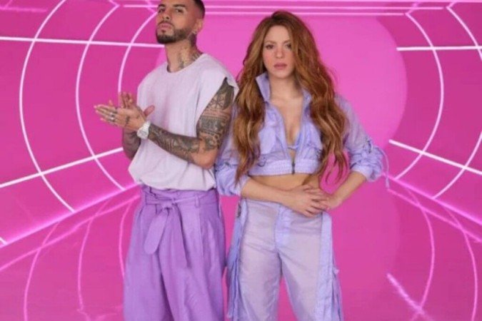 Shakira e ex-noivo de Rosalia são vistos juntos tomando banho de rio - (crédito: Observatorio dos Famosos) Shakira e ex-noivo de Rosalia são vistos juntos tomando banho de rio - (crédito: Observatorio dos Famosos)