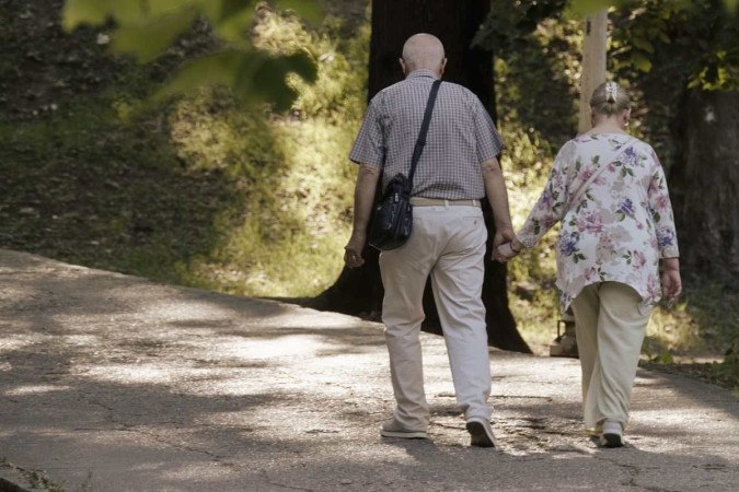 A caminhada, lenta ou moderada, foi considerada o melhor exercício para recuperar a força e a capacidade locomotora de pessoas que ficaram internadas em hospitais 
 -  (crédito: Mircea Iancu)