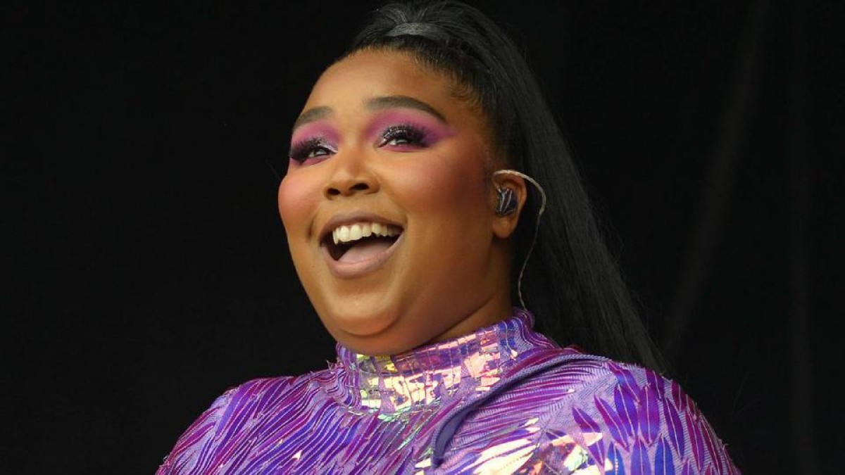 ‘Ninguém denuncia por medo’: o que dizem dançarinas que processam cantora Lizzo por assédio sexual e gordofobia