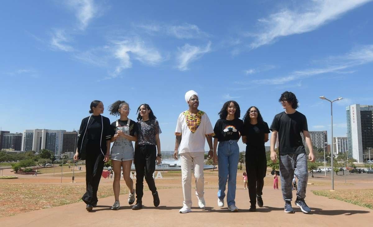 Dentro de casa, as diferentes personalidades buscam sempre dialogar para entender as necessidades do outro 