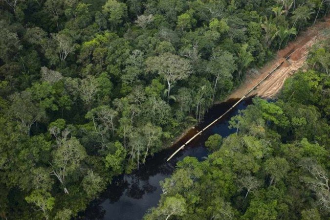 Construção do Gasoduto Urucu-Coari-Manaus, que foi inaugurado em 2011 pelo governo de Luiz Inácio Lula da Silva - (crédito: Reprodução/BBC Brasil) Construção do Gasoduto Urucu-Coari-Manaus, que foi inaugurado em 2011 pelo governo de Luiz Inácio Lula da Silva - (crédito: Reprodução/BBC Brasil)