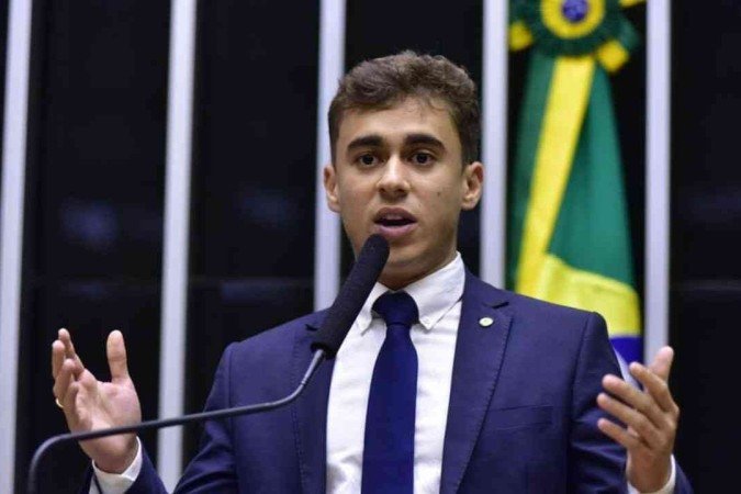 Nikolas defende Monark: 'Proibido de existir e trabalhar' - (crédito: EM Política) Nikolas defende Monark: 'Proibido de existir e trabalhar' - (crédito: EM Política)