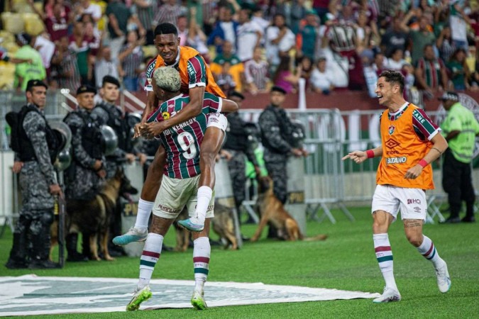 Fluminense derrota Palmeiras no Maracanã em choque entre times mistos