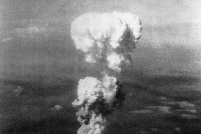 O cogumelo atômico se elevou sobre Hiroshima a 13 mil metros de altitude 