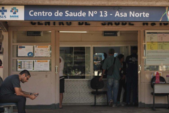 Seca em Brasília causa problemas de saúde. Centro de Saúde N° 13 - Asa Norte. 