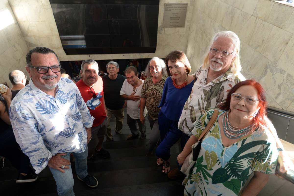 'Dos 70 aos 70': livro celebra a poesia marginal em Brasília