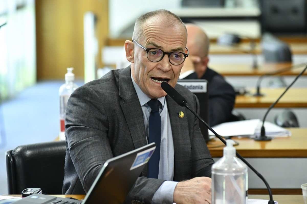 Senador Fabiano Contarato tem Whatsapp e Telegram clonados