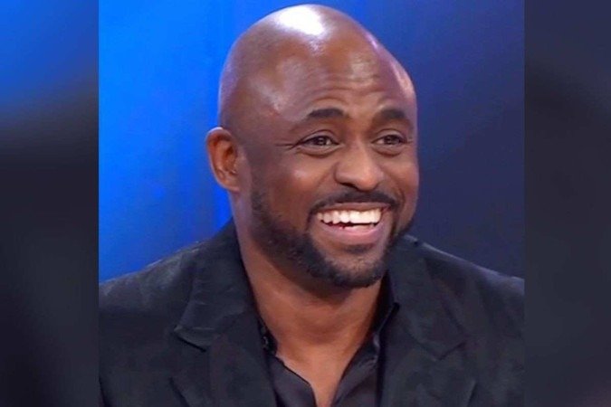 Wayne Brady, ator de TV de 51 anos, revelou que é pansexual
 -  (crédito: Reprodução/Instagram @mrbradybaby)