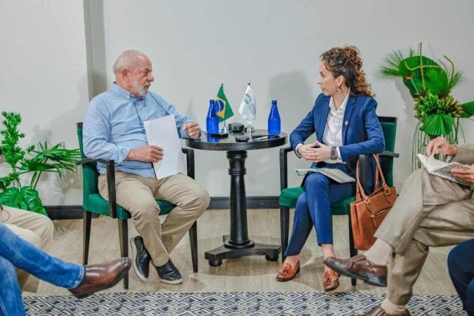 Lula em encontro com secretária-geral da Organização do Tratado de Cooperação Amazônica
- (crédito: Ricardo Stuckert/PR) Lula em encontro com secretária-geral da Organização do Tratado de Cooperação Amazônica
- (crédito: Ricardo Stuckert/PR)