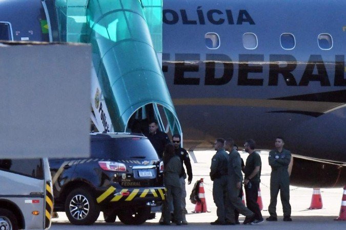 Silvinei Vasques no desembarque em Brasília. Ele participou de audiência na Superintendência Regional da corporação - (crédito: Ed Alves/CB/D.A Press) Silvinei Vasques no desembarque em Brasília. Ele participou de audiência na Superintendência Regional da corporação - (crédito: Ed Alves/CB/D.A Press)
