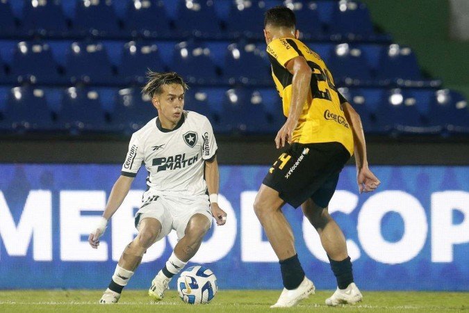 Nem mesmo Segovia, o xodó da torcida botafoguense, foi capaz de estufar as redes do Defensores del Chaco - (crédito: Vítor Silva/Botafogo) Nem mesmo Segovia, o xodó da torcida botafoguense, foi capaz de estufar as redes do Defensores del Chaco - (crédito: Vítor Silva/Botafogo)