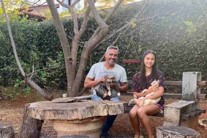 Wallace, Bárbara e gatinhos da família