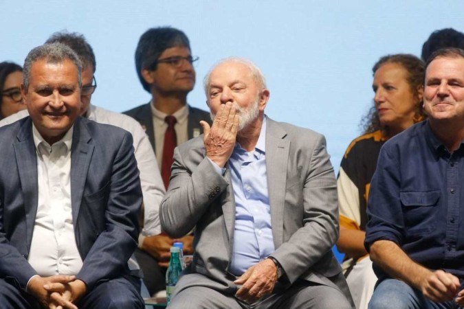 O presidente da República, Luiz Inácio Lula da Silva, visita a obra do novo Instituto de Matemática Pura e Aplicada (IMPA TECH) no Porto Maravilha. - (crédito: Fernando Frazão/Agência Brasil) O presidente da República, Luiz Inácio Lula da Silva, visita a obra do novo Instituto de Matemática Pura e Aplicada (IMPA TECH) no Porto Maravilha. - (crédito: Fernando Frazão/Agência Brasil)