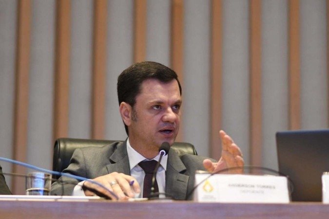 O ex-secretário de Segurança Pública do Distrito Federal Anderson Torres presta depoimento na I dos Atos Antidemocráticos, da Câmara Legislativa - (crédito: Ed Alves/CB/D.A.Press) O ex-secretário de Segurança Pública do Distrito Federal Anderson Torres presta depoimento na I dos Atos Antidemocráticos, da Câmara Legislativa - (crédito: Ed Alves/CB/D.A.Press)