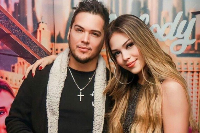 Pai de Melody diz que filha é perseguida: "Um leão por dia" - (crédito: Reprodução/ Instagram) Pai de Melody diz que filha é perseguida: "Um leão por dia" - (crédito: Reprodução/ Instagram)