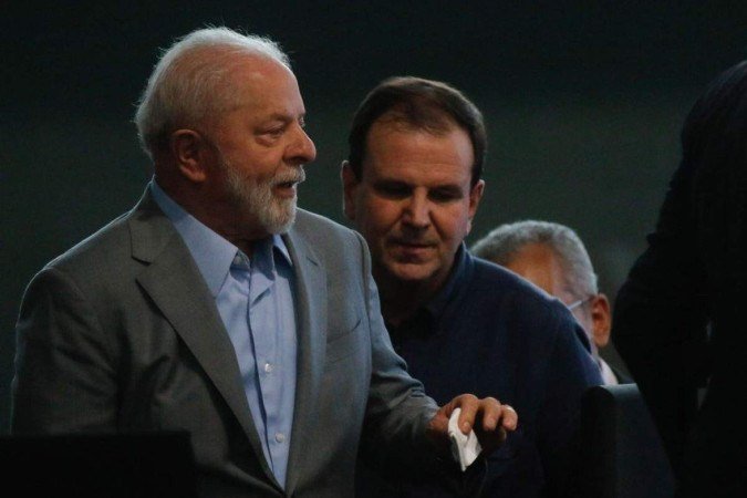 O presidente da República, Luiz Inácio Lula da Silva, e o prefeito Eduardo Paes visitam a obra do novo Instituto de Matemática Pura e Aplicada (Impa) no Porto Maravilha.
- (crédito: Fernando Frazão/Agência Brasil.) O presidente da República, Luiz Inácio Lula da Silva, e o prefeito Eduardo Paes visitam a obra do novo Instituto de Matemática Pura e Aplicada (Impa) no Porto Maravilha.
- (crédito: Fernando Frazão/Agência Brasil.)