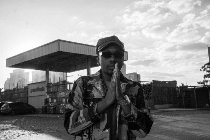 Rapper Kayode faz metáfora entre superpoderes e habilidades naturais do ser humano - (crédito: Biellzeira) Rapper Kayode faz metáfora entre superpoderes e habilidades naturais do ser humano - (crédito: Biellzeira)