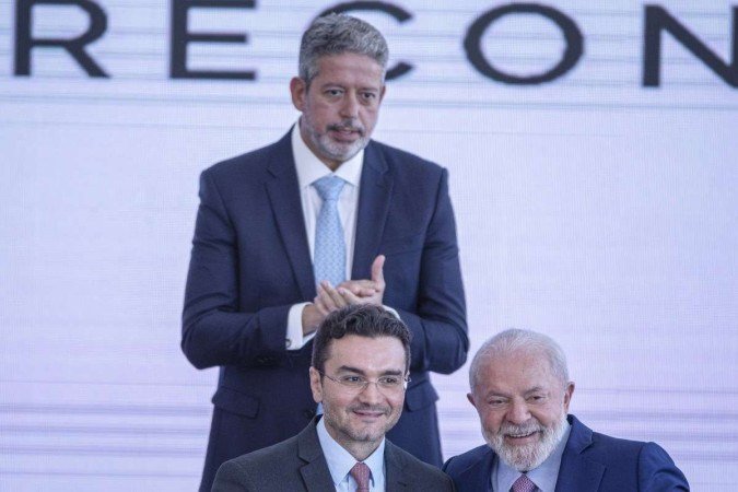 Lira na posse de Celso Sabino no Ministério do Turismo. À espera da reforma - (crédito: Joédson Alves/Agência Brasil) Lira na posse de Celso Sabino no Ministério do Turismo. À espera da reforma - (crédito: Joédson Alves/Agência Brasil)