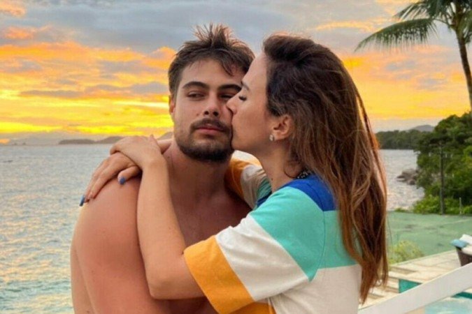 Rafa Vitti celebra aniversário de 40 anos de Tatá Werneck e brinca: "30 anos com carinha de 25" - (crédito: Reprodução/Instagram) Rafa Vitti celebra aniversário de 40 anos de Tatá Werneck e brinca: "30 anos com carinha de 25" - (crédito: Reprodução/Instagram)