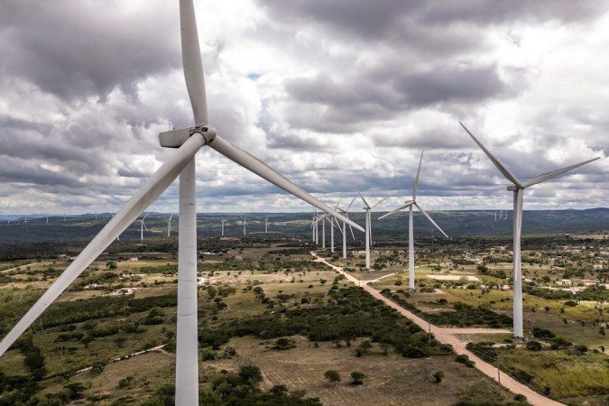 Dois parques eólicos têm literalmente tirado o sono de agricultores de Caetés
- (crédito: Vitor Serrano/BBC) Dois parques eólicos têm literalmente tirado o sono de agricultores de Caetés
- (crédito: Vitor Serrano/BBC)