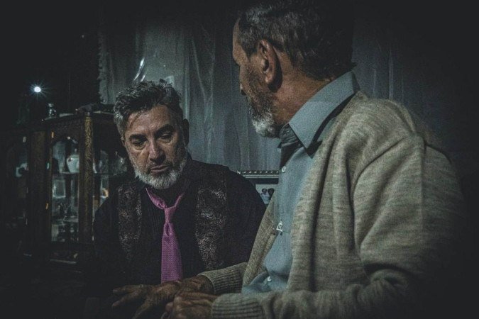 Chico Sant'Anna e Jones Abreu Schneider protagonizam O último tango