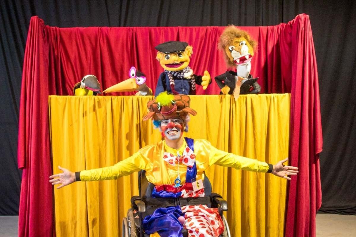 Parque do Castelinho do Gama recebe, nesta terça (15), a Palhaça Alegria Cadeirante 