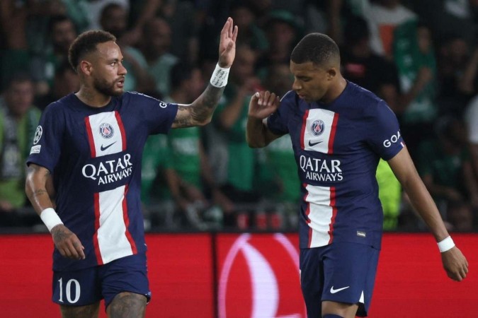 De acordo com a imprensa sa, a tensão entre os jogadores aumentou na última temporada e teria se tornado um grande problema para o clube - (crédito: JACK GUEZ/AFP) De acordo com a imprensa sa, a tensão entre os jogadores aumentou na última temporada e teria se tornado um grande problema para o clube - (crédito: JACK GUEZ/AFP)
