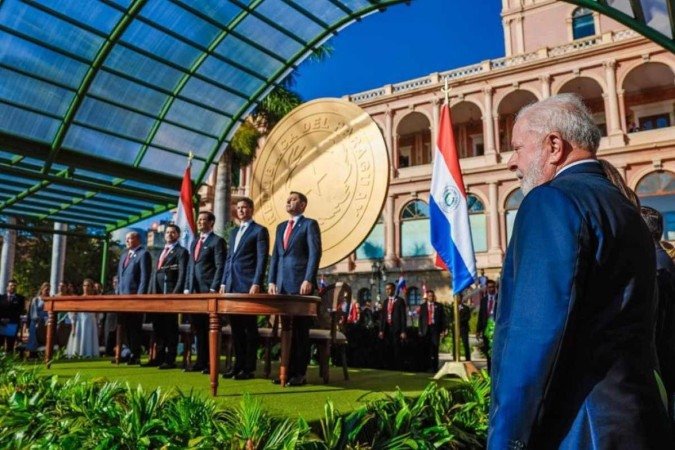 Lula prestigia posse do presidente Santiago Peña. O Brasil é o principal parceiro comercial do Paraguai, país que abriga a terceira maior comunidade brasileira no exterior - (crédito: Ricardo Stuckert) Lula prestigia posse do presidente Santiago Peña. O Brasil é o principal parceiro comercial do Paraguai, país que abriga a terceira maior comunidade brasileira no exterior - (crédito: Ricardo Stuckert)