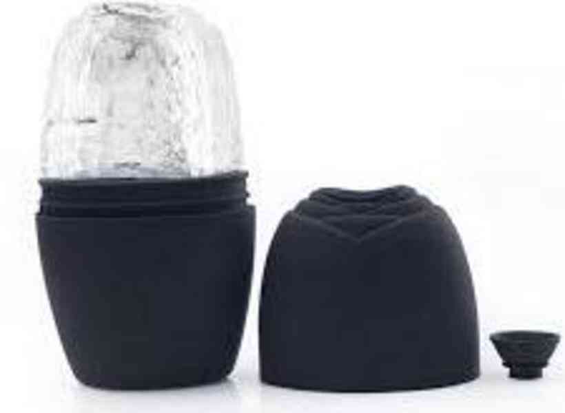 A bandeja de massagem facial com gelo, também conhecido como ice roller, virou moda no TikTok dentro das tendências de beleza -  (crédito: Reprodução Internet)