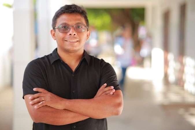 Professor cearense que vai para a irlanda comemora o feito.  -  (crédito: Thiago Souza/Divulgação)