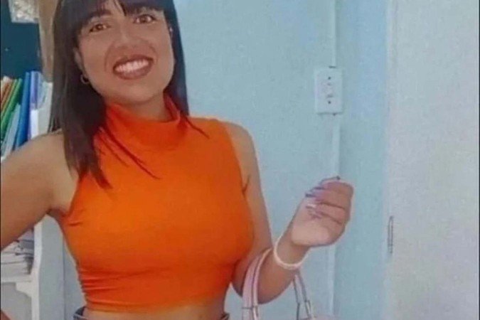 Professora Vitória Romana Graça foi encontrada carbonizada. O caso é investigado pela 35ª DP, em Campo Grande - (crédito: Reprodução/Twitter/@rafaelangeloti) Professora Vitória Romana Graça foi encontrada carbonizada. O caso é investigado pela 35ª DP, em Campo Grande - (crédito: Reprodução/Twitter/@rafaelangeloti)