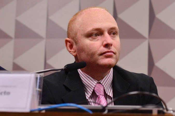 Delgatti está preso em um presídio de Araraquara, no interior de São Paulo. Delgatti é conhecido por ter dado origem à chamada 