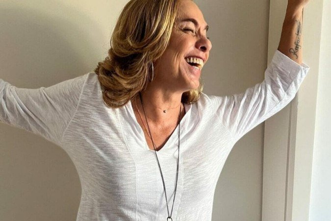 Aos 66, Cissa Guimarães exibe abdômen trincado ao posar de biquíni - (crédito: Reprodução/Instagram @cissaguimaraes) Aos 66, Cissa Guimarães exibe abdômen trincado ao posar de biquíni - (crédito: Reprodução/Instagram @cissaguimaraes)
