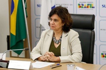 Segundo Nísia, não há registro de que a Éris 'escape à imunização' -  (crédito: Carolina Antunes/MS)