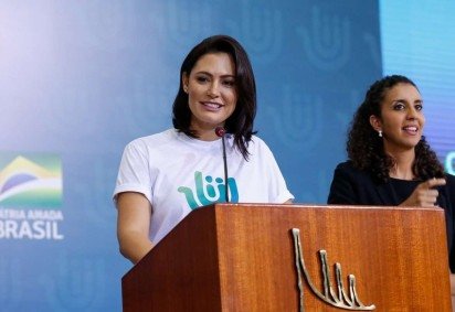 Michelle Bolsonaro diz que Brasil está sendo visto como uma "ditadura disfarçada de democracia" -  (crédito: Carolina Antunes/PR)