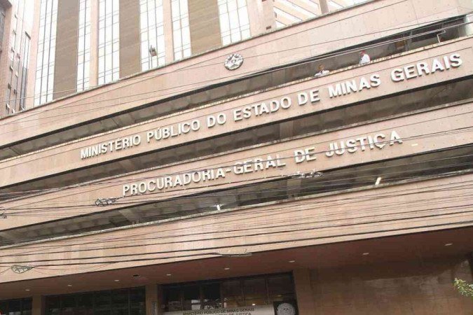 Mulher que matou por conta de 'pão com carrapato' vira ré por homicídio - (crédito: Edésio Ferreira/EM/D.A Press) Mulher que matou por conta de 'pão com carrapato' vira ré por homicídio - (crédito: Edésio Ferreira/EM/D.A Press)