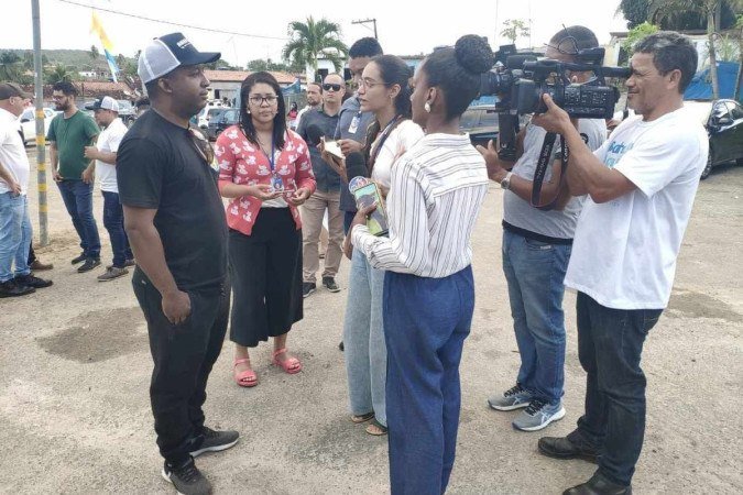 Wellington Santos (de boné), filho de Bernadete: omissão no caso do irmão levou à morte da mãe - (crédito: Janaína Neri) Wellington Santos (de boné), filho de Bernadete: omissão no caso do irmão levou à morte da mãe - (crédito: Janaína Neri)
