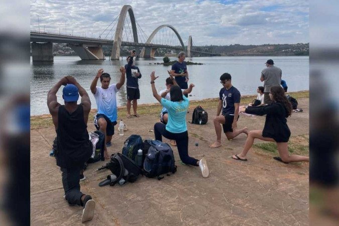 os Atletas do High Diving treinam saltos na Ponte JK - (crédito: Material cedido ao Correio) os Atletas do High Diving treinam saltos na Ponte JK - (crédito: Material cedido ao Correio)