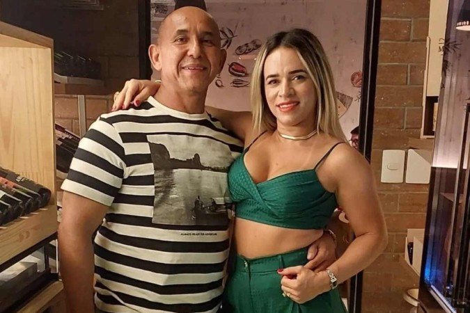 Protagonistas de uma briga em um condomínio de Manaus que terminou com um advogado atingido por um tiro na perna, Raimundo Nonato Machado e Jussana Machado compartilham nas redes sociais uma rotina de amor ao jiu-jitsu, ao patriotismo e à família - (crédito: Reprodução Facebook Ju Machado) Protagonistas de uma briga em um condomínio de Manaus que terminou com um advogado atingido por um tiro na perna, Raimundo Nonato Machado e Jussana Machado compartilham nas redes sociais uma rotina de amor ao jiu-jitsu, ao patriotismo e à família - (crédito: Reprodução Facebook Ju Machado)