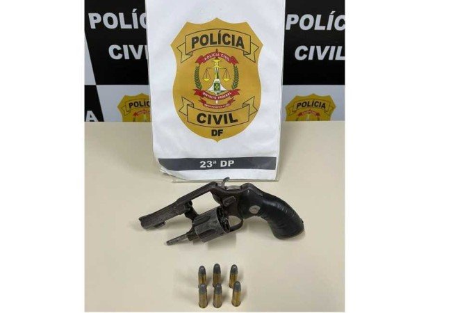 Homem foi preso em flagrante - (crédito: PCDF/Divulgação) Homem foi preso em flagrante - (crédito: PCDF/Divulgação)