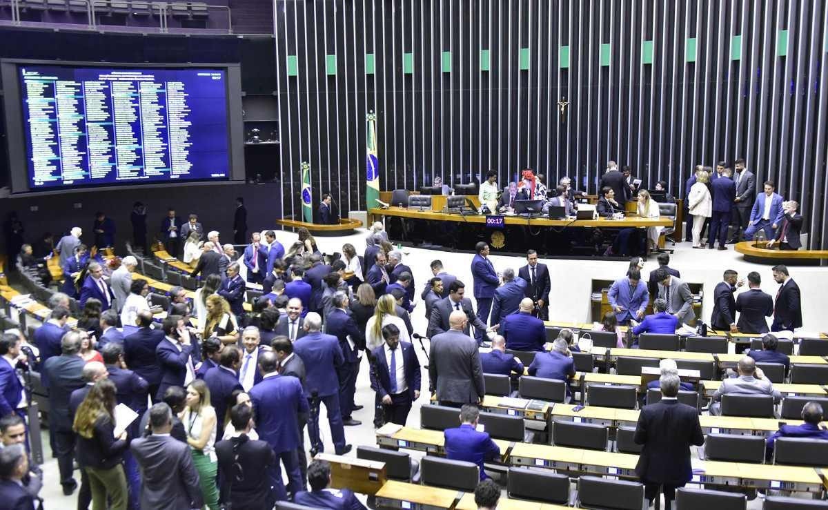 Arcabouço aprovado: Brasil ganha novo regime fiscal