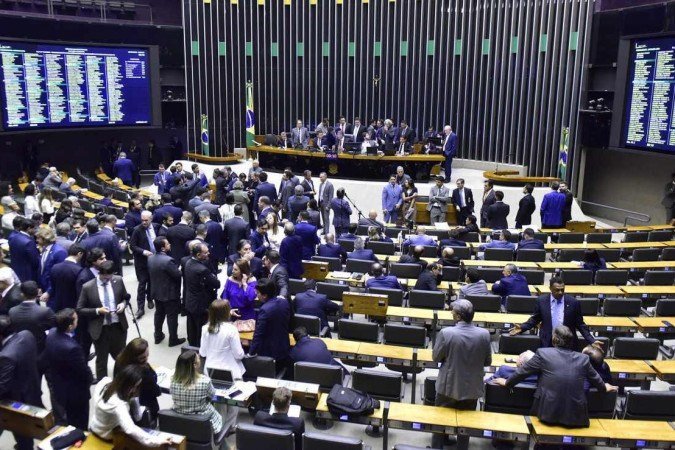 Plenário da Câmara dos Deputados durante discussão e votação de propostas - (crédito: Zeca Ribeiro/Camara dos Deputados) Plenário da Câmara dos Deputados durante discussão e votação de propostas - (crédito: Zeca Ribeiro/Camara dos Deputados)