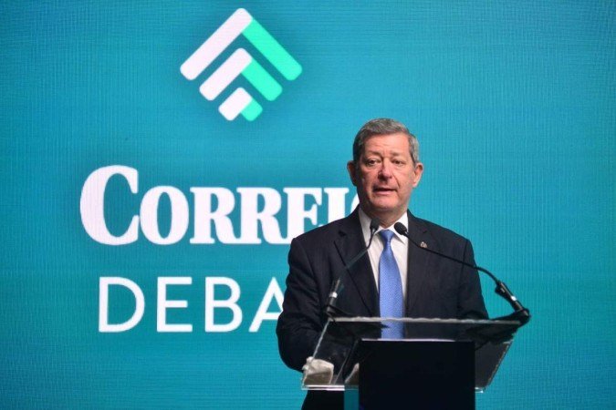 Presidente do FN, Edson Vismona, durante o de abertura do seminário Correio Debate: Reforma Tributária, uma oportunidade para o combate ao mercado ilegal - (crédito: Ed Alves/CB/D.A. Press) Presidente do FN, Edson Vismona, durante o de abertura do seminário Correio Debate: Reforma Tributária, uma oportunidade para o combate ao mercado ilegal - (crédito: Ed Alves/CB/D.A. Press)
