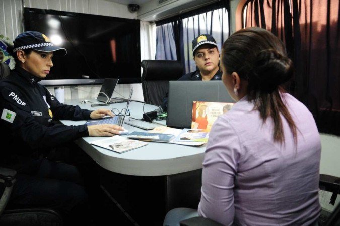  23/08/2023. Crédito: Minervino Júnior/CB/D.A Press. Brasil.  Brasilia - DF. Lançamento do posto avançado Provid para atendimento de mulheres em situação de risco,  pela PM contra o aumento no feminicídio em Arniqueiras.