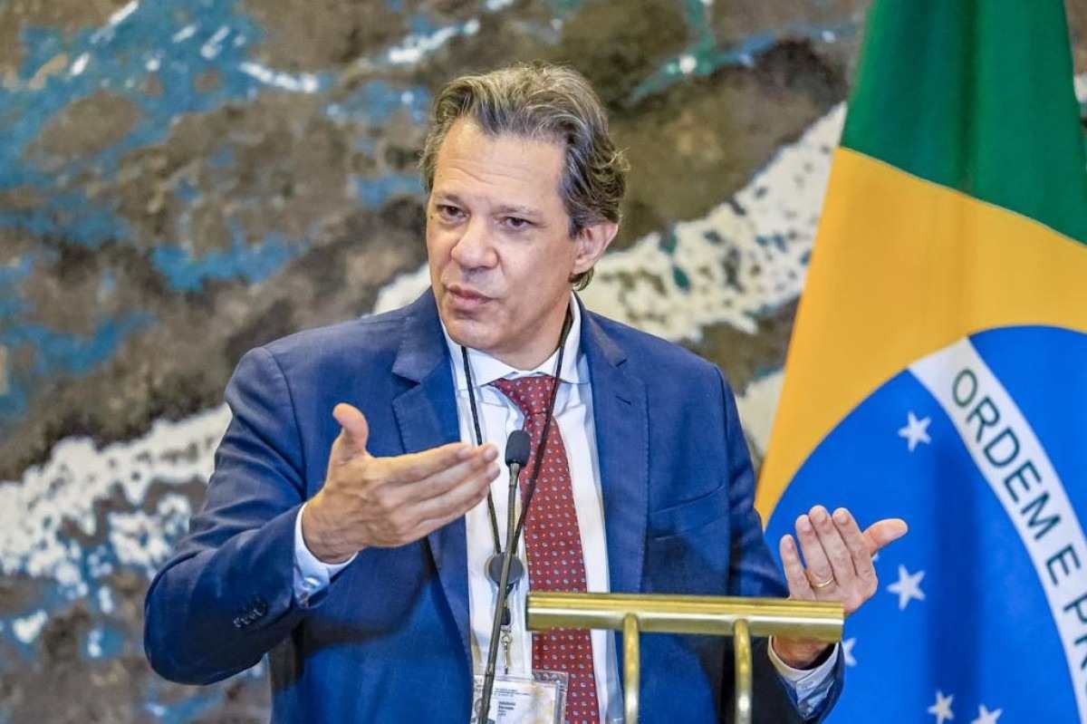 Na África, Haddad comemora aprovação do arcabouço e elogia articulação