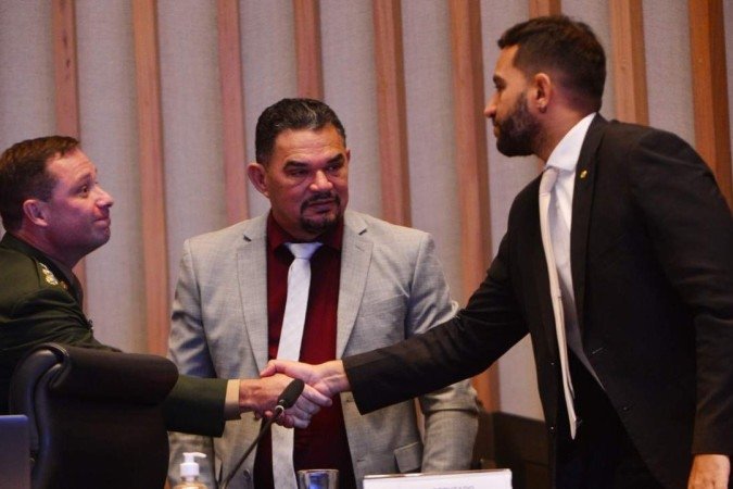 Advocacia do Senado deu parecer favorável para a Comissão utilizar o instrumento para conseguir maior colaboração dos investigados, incluindo o Coronel Mauro Cid -  (crédito:  Ed Alves/CB/DA.Press)