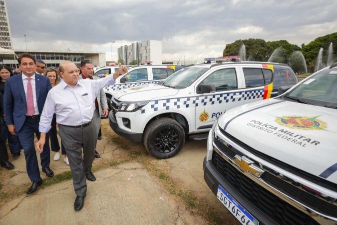 O governador Ibaneis Rocha esteve presente durante a entrega e elogiou a PMDF: O governador Ibaneis Rocha esteve presente durante a entrega e elogiou a PMDF: