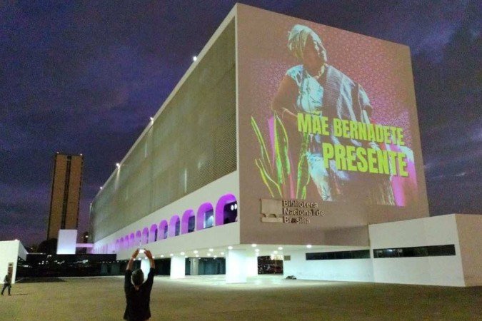 Projeção na Biblioteca Nacional homenageia Bernadete Pacífico
